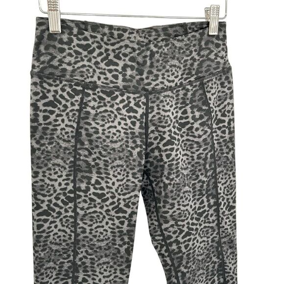 Betsey Johnson Performance gray animal print leggings size medium - Picture 2 of 5